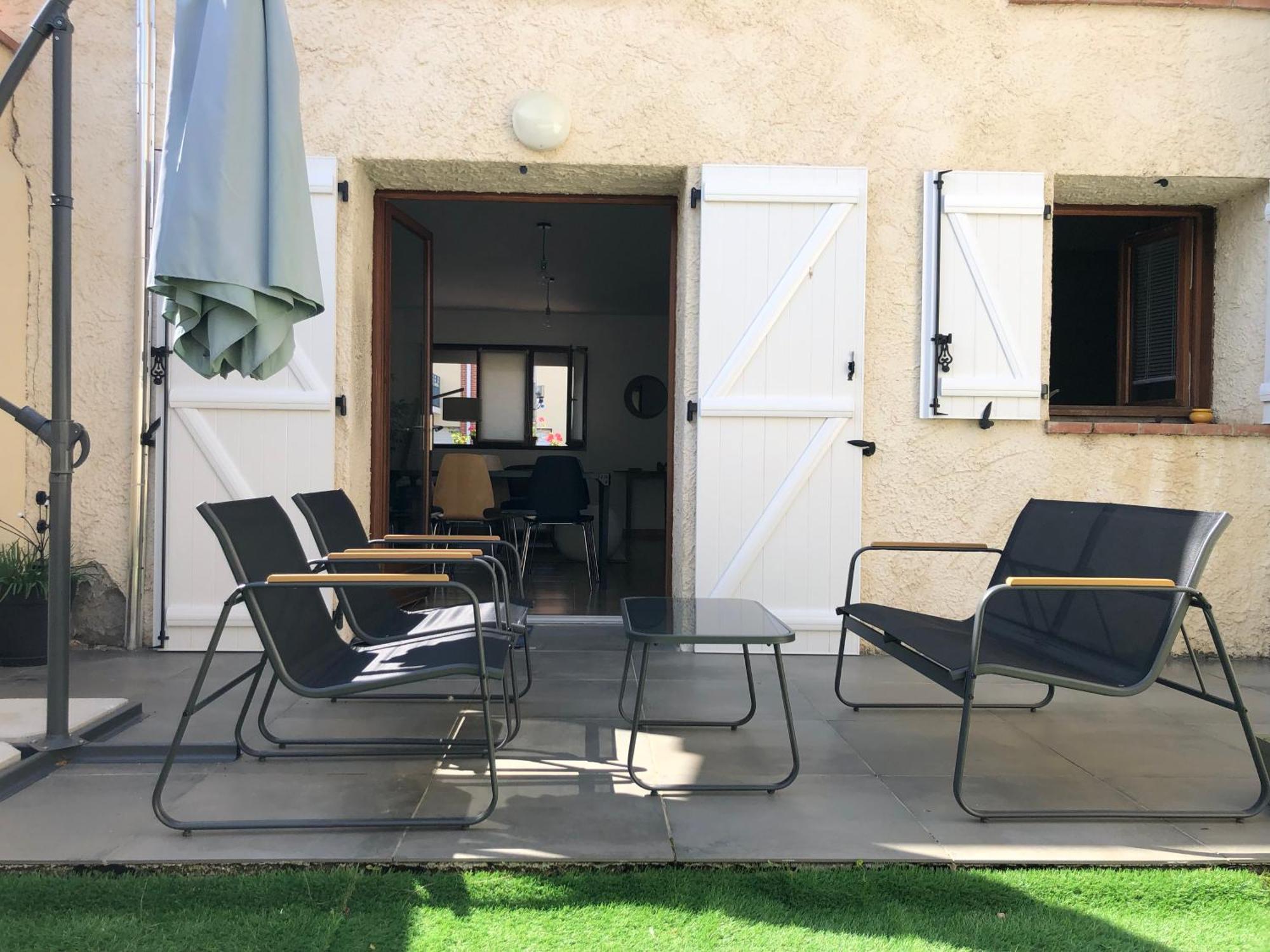 Maison De Village Avec Jardinet Bruguieres Exterior photo